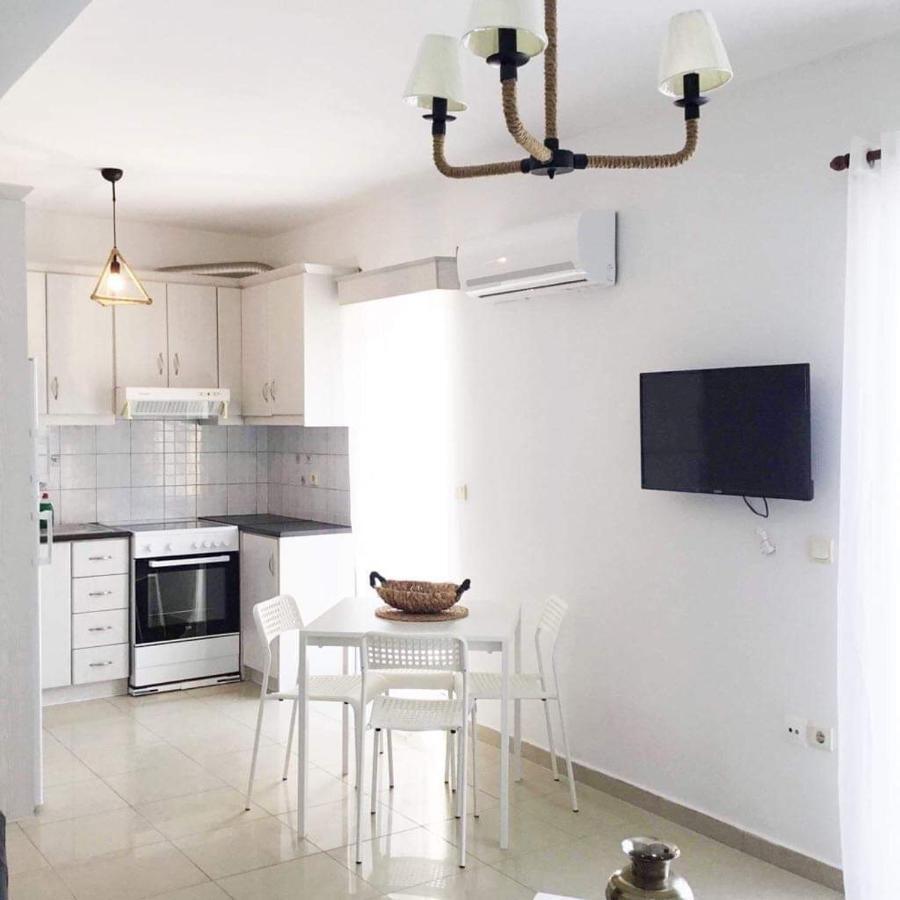 Aqualia Apartment 1 Karpathos Town  Exterior photo